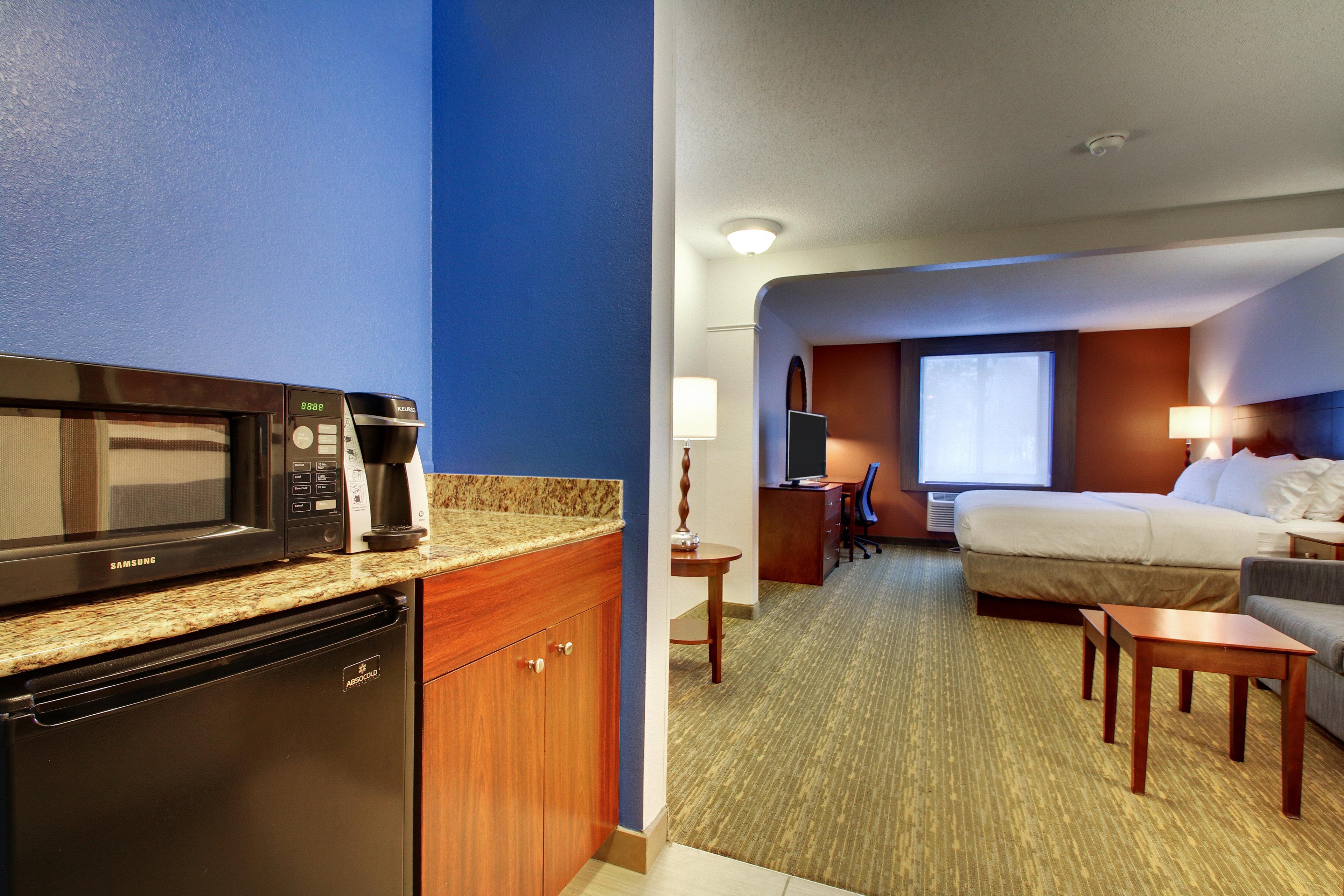 Holiday Inn Express & Suites - Lincoln East - White Mountains By Ihg Exterior foto