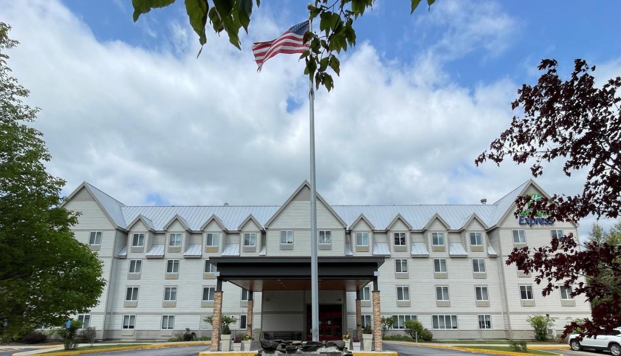 Holiday Inn Express & Suites - Lincoln East - White Mountains By Ihg Exterior foto