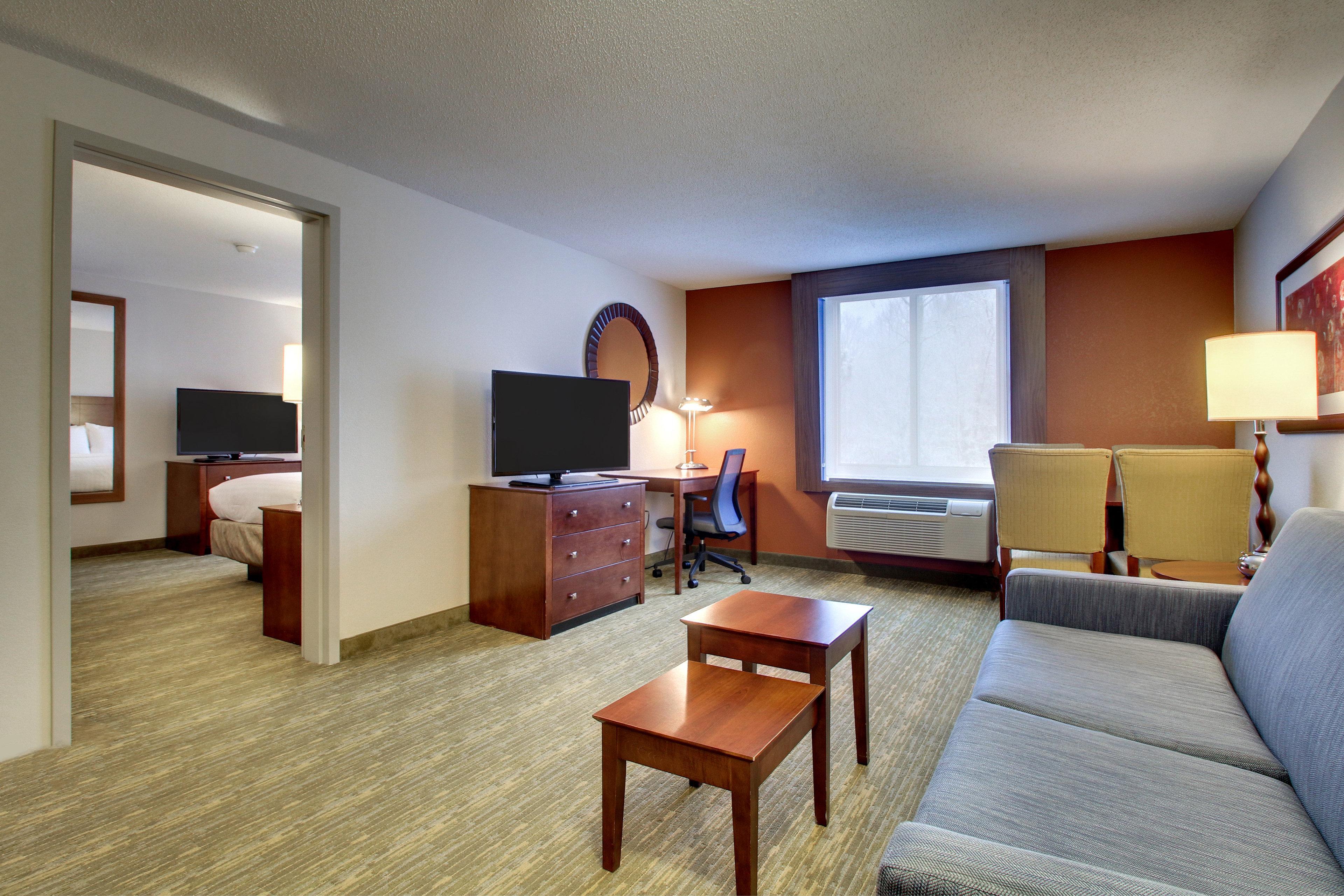 Holiday Inn Express & Suites - Lincoln East - White Mountains By Ihg Exterior foto
