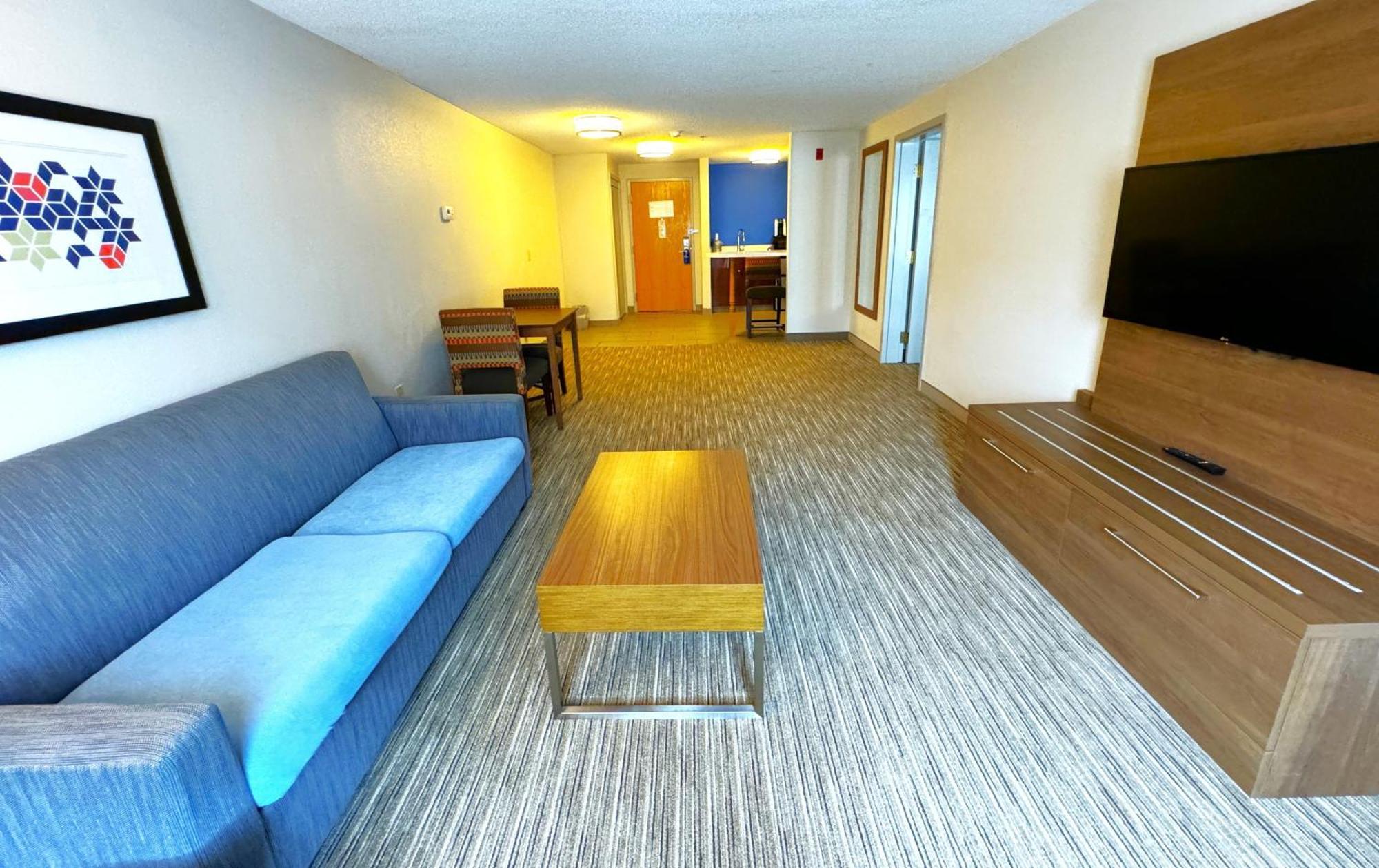Holiday Inn Express & Suites - Lincoln East - White Mountains By Ihg Exterior foto