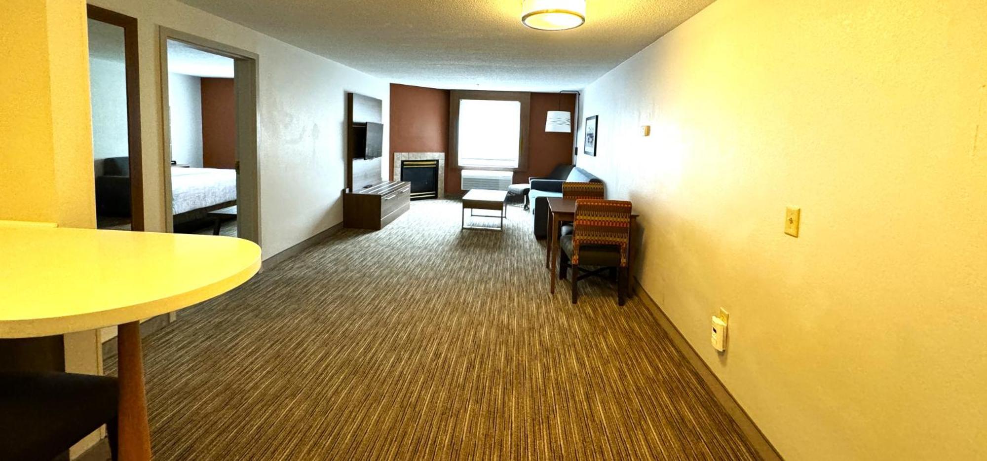 Holiday Inn Express & Suites - Lincoln East - White Mountains By Ihg Exterior foto